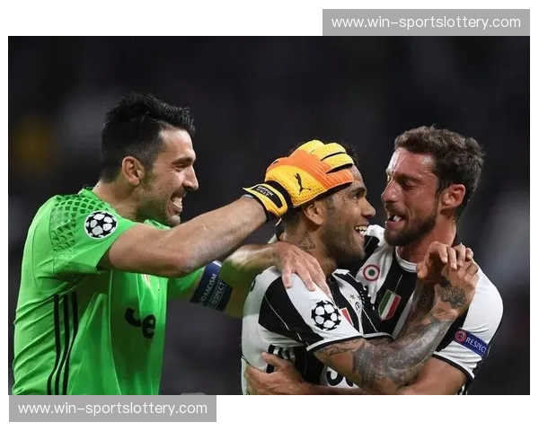 矛与盾的巅峰华尔章:尤文图斯与摩纳哥的跨时空博弈 矛与盾的巅峰华尔章:尤文图斯与摩纳哥的跨时空博弈